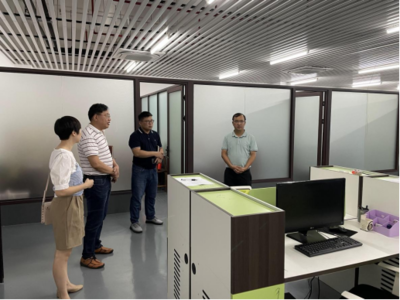 廣西大學(xué)團(tuán)委書記謝能重一行蒞臨科技園考察指導(dǎo)，聚焦科技企業(yè)孵化器運(yùn)營與管理